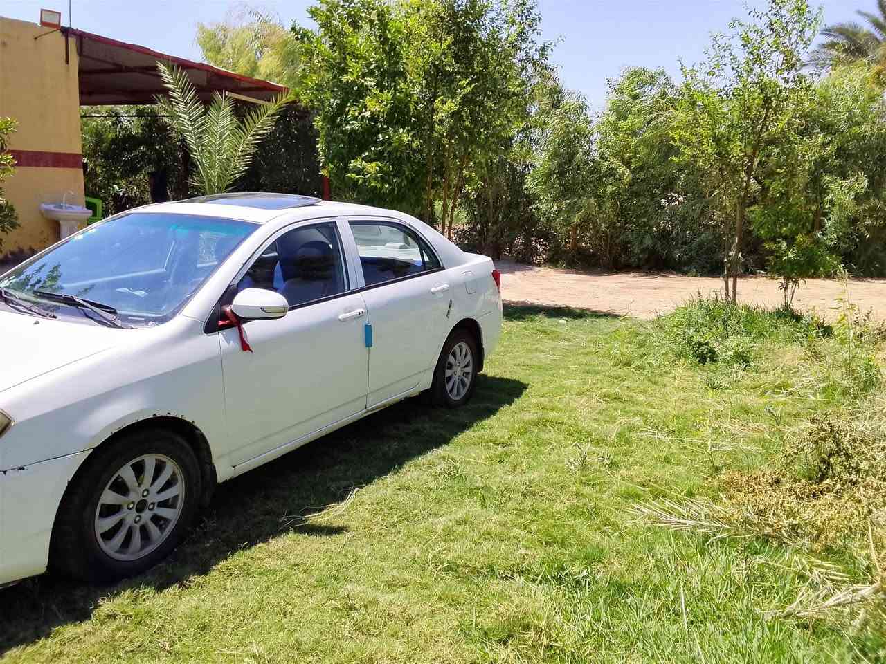 للبيع بي واي دي BYD G3 أوتو  موديل 2013
رقم بغداد انكليزي 
 تحويل ثاني يوم 
 مصفره غرمات
 مكفولة من كلشي لاتبديل ولاضربه ولاصبغ 
   كير مكينه كورله بيكاجو 
السعر 45 وبيه مجال 
مكان سيارة واسط الزبيدية 
الاستفسار على الرقم 
‏‪***********‬‏
***********
