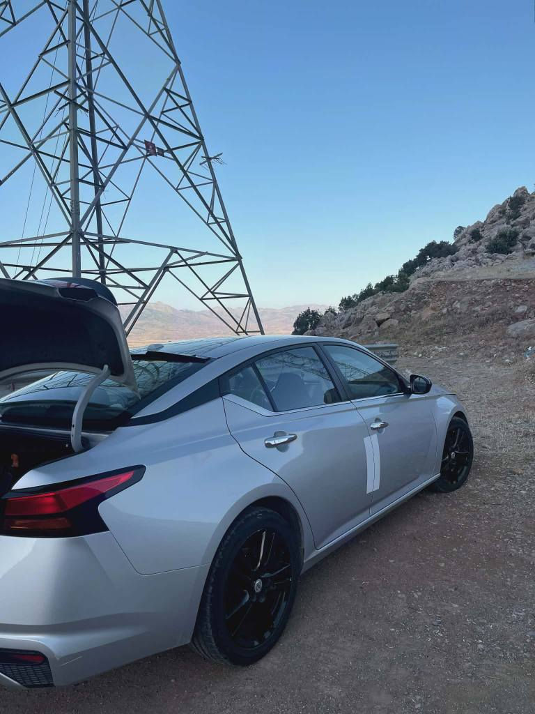 نیسان ئــــاڵتیما s 
مۆدێل ٢٠٢٠
٨٠ هەزار مایل ڕۆشتوە
کەمێک لەبۆنیدەکە لەگەڵ چاملغ پێشەوە سایەق دوو پەنجە شانەکەی بۆیاخە . درگای سایەق بەبیلاد گۆڕدراوە درگای پشت سایەق یەک بست pdr
بستێک دۆسەکەی قوپاوە
بەبێ ئێرباگ
پاکو جوان و بێ مەسرەفە تەحویل و غەرامە بەشەرت
نرخی   (١٤٠ $)

نيسان التيما s
موديل ۲۰۲٢
ماشي ٨٠ الف مایل
ربع بونيد معه جاملغ سايق معه شويه دينكه صبوغ
باب خلف سايق شويه pdr
بدون ایرباک
نضافة بدون عيب تحويل غرامه بالشرط
سعر (۱٤۰ $) رانية, السليمانية


**إذا كنت صاحب هذا الإعلان وتريد حذفه لأي سبب، رجاءا أرسل رسالة إلى الدعم الفني**