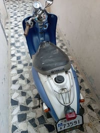 دراجه ياباني عبد الحليم الدراجه نظيفه وماعايزه شي رايدها 350 بيها مجال...