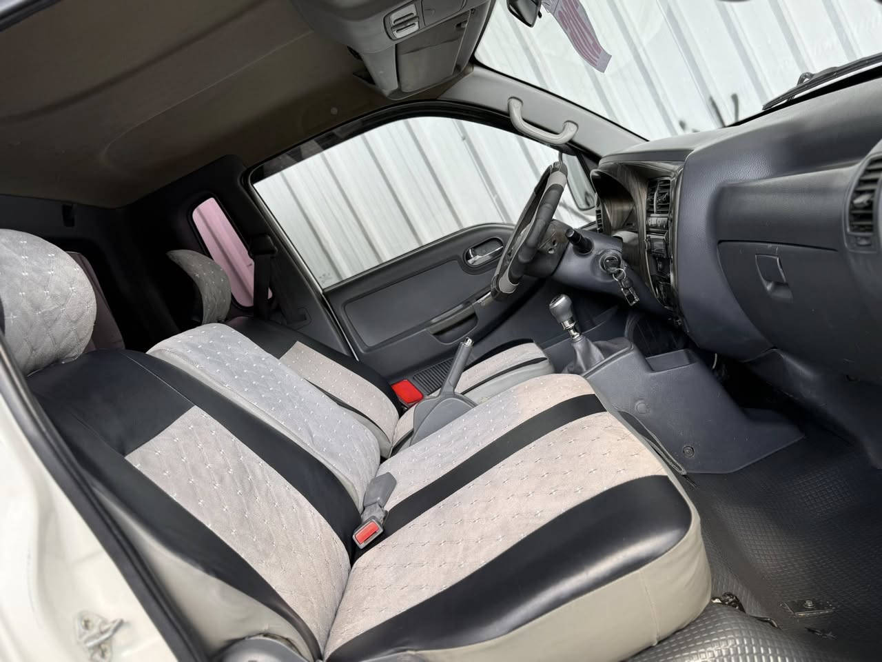 السلام عليكم كيا فحل براد 2016
مكينه مسكر السياره رقم بغداد
تبريد تجميد 💯 امامي خلفي 💯
سياره كفاله عامه شرط السونار
جاهزه للعمل بدون اي نقص 👌
السياره ماشيه (85) الاف 
العنوان بغداد الاستفسار 
***********
