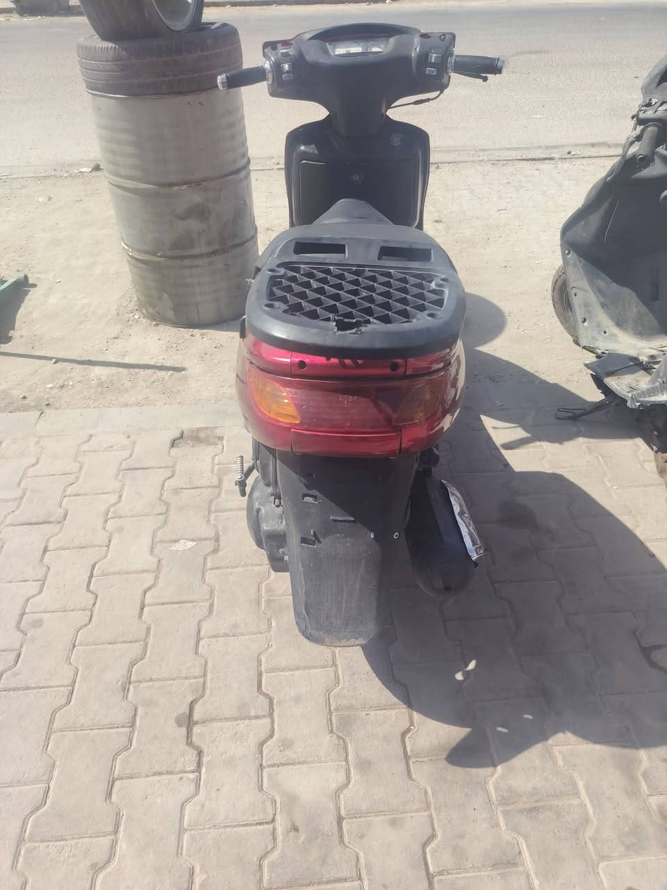 سلام عليكم دراجه كامله متكامله كلشي بيه يشتغل بس رادله راجز علمود تشتغل سلف مستعجل عله فلوسه رايده350 وبيه مجال الرقم *********** المكان النجف الاشرف حي ميسان ركن شارع الجامع يم اسواق الغدير محل دراجات جواد العابدي
