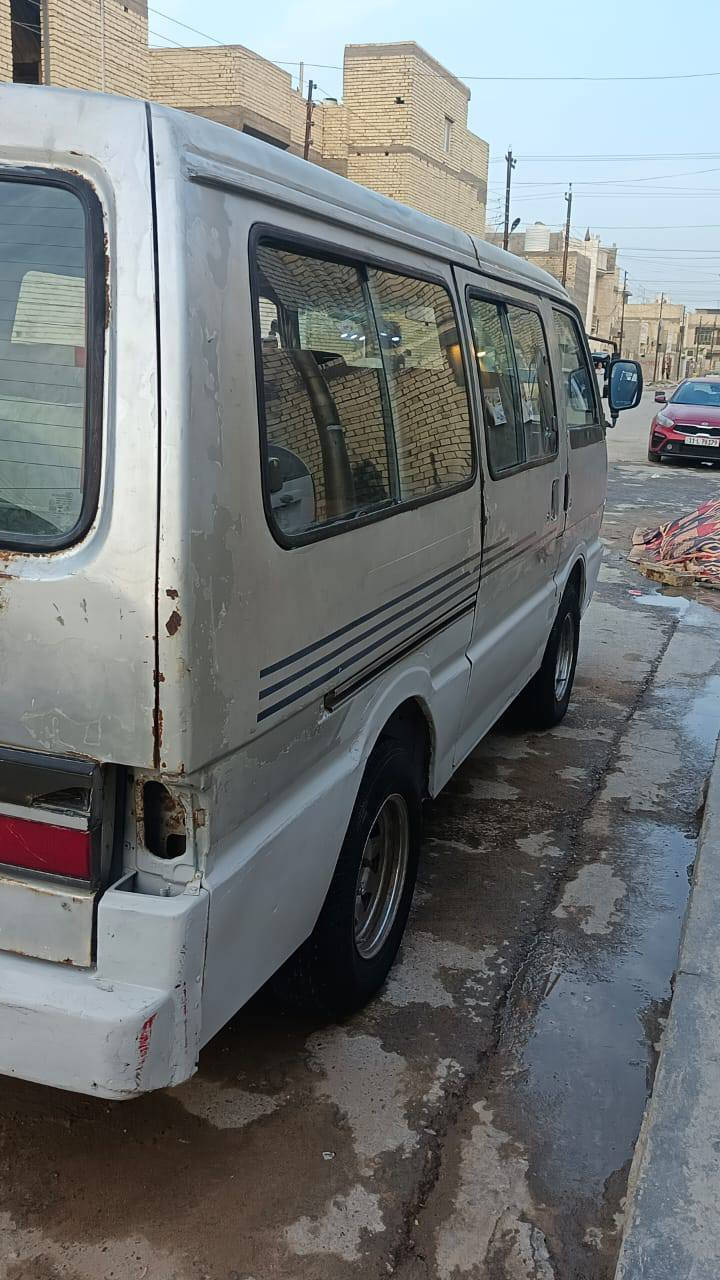 السلام عليكم كيه بسته موديل ٩٢ مكينه وكير ونجي تخم تاير جديد  سياره خير من الله اتريد وكاله اتريد تحويل السعر ٢٥ورقه رقم الهاتف ***********
