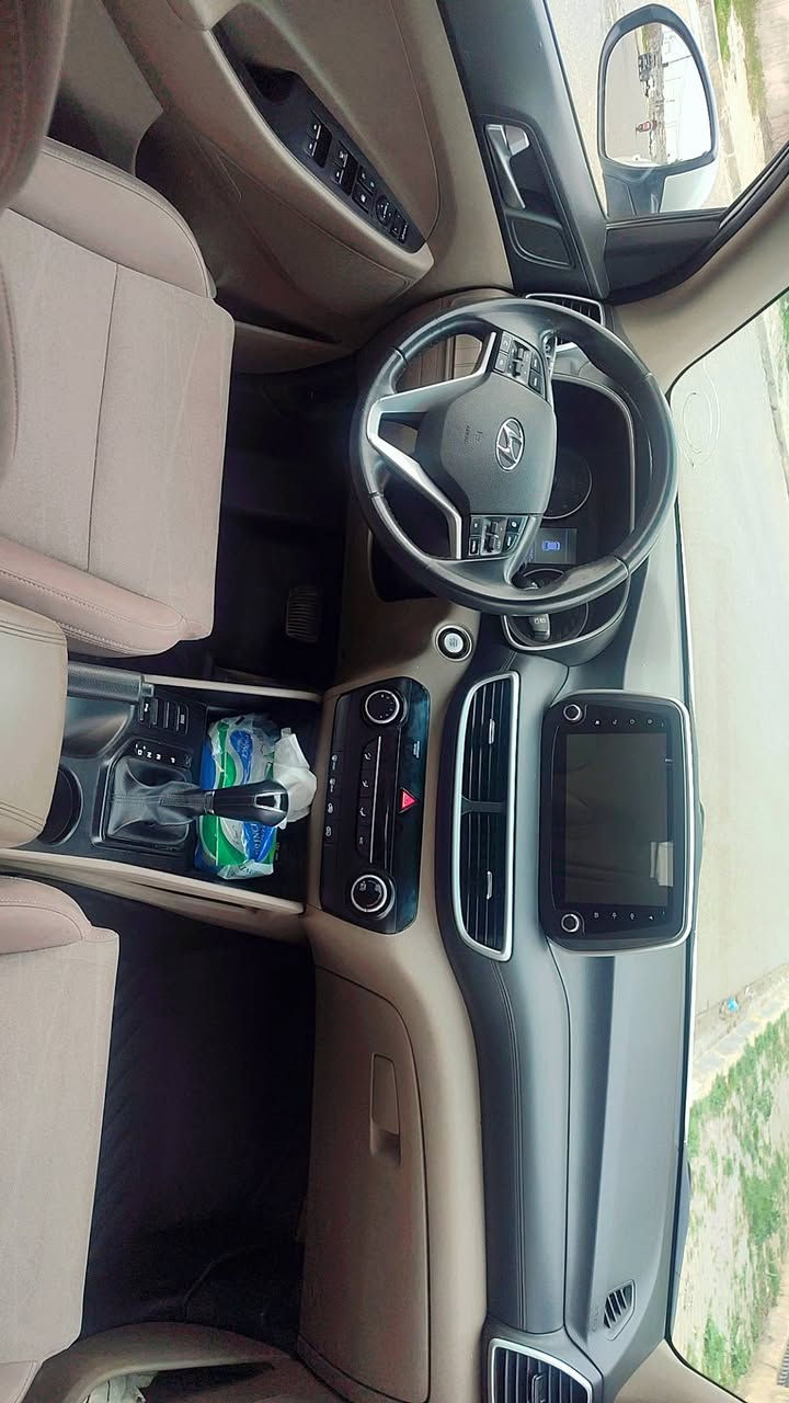 السلام عليكم 
توكسان للبيع او مراوس 
موديل 2019
بدون صبغ بيه مكانين تعديل اصغار
ماشيه 139كيلو متر
فول عدا بانوراما 
سنويه الحد2029
مكاني كركوك 
***********
