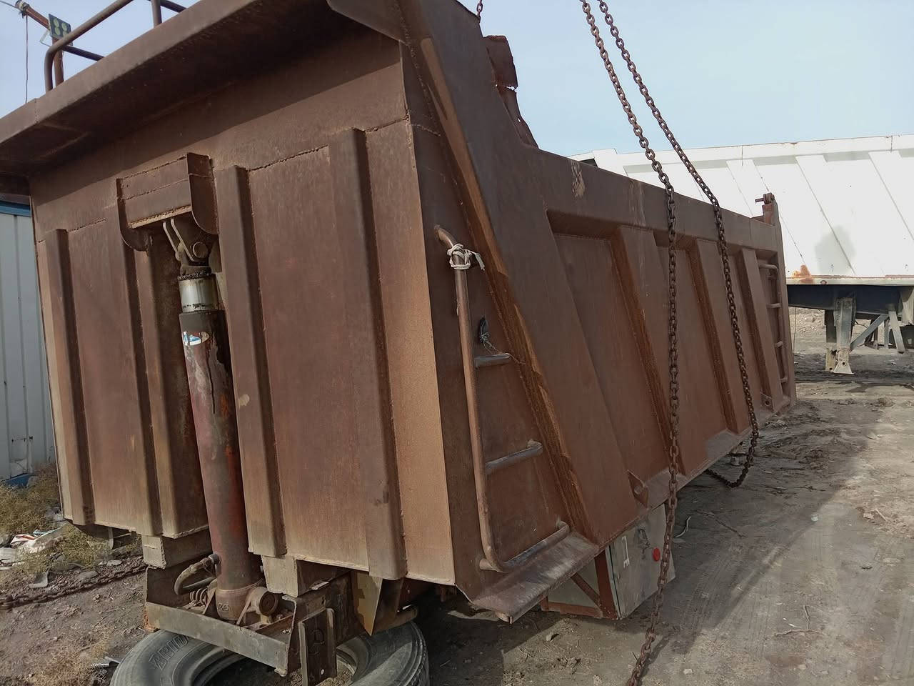 بدي طول ٥١٥م للبيع الأتصال على الرقم ***********
