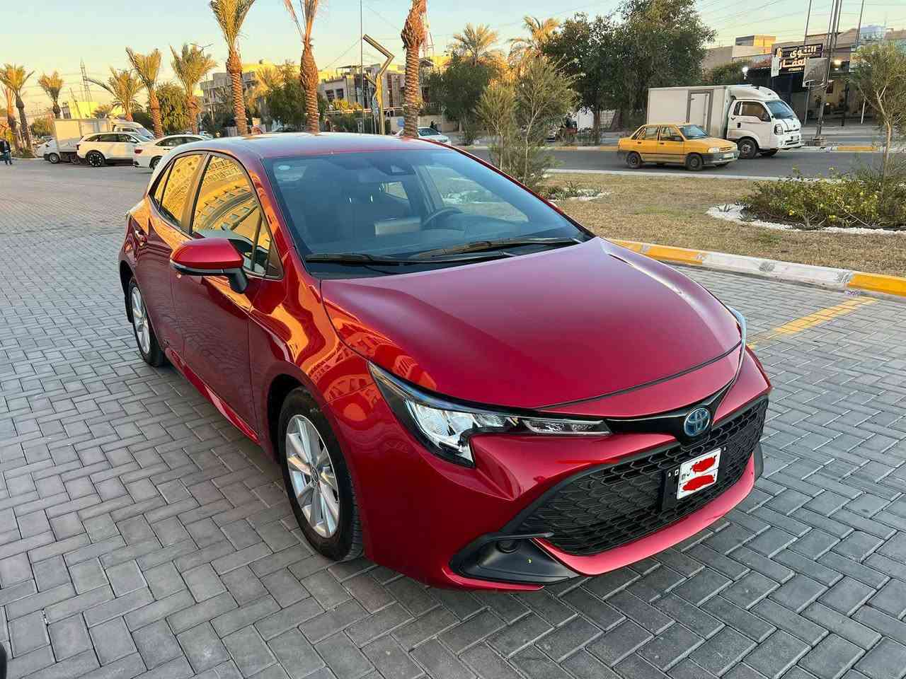 السلام عليكم تويوتا كورلا 2024 هايبرد وارد ياباني يعني ياباني اصلي تحوير وكاله  بالخليج من ستيرن يمين الى اليسار (شغل درجة اولى ) ماشيه 900كم👍
📍- حساسات اماميه خلفيه
📍-انظمه قياده
📍-carplay
📍-تدفئه تبريد
📍-لايتات زينون
📍-132ورقه
للاستفسار *********** *********** واتساب
61466053451+ واتساب
مكان السياره بغداد
