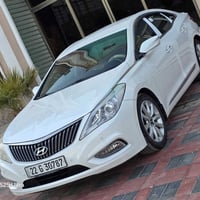 ازيرا • ٢٠١٤ • ٣٠٠٠ ٦ سلندر