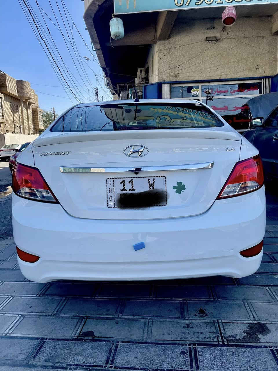 . 6
السلام عليكم اكسنت للبيع (بدون مراوس) موديل 2016 خليجي بلو فول مواصفات ماشية 168 الف كيلو حقيقي ومكفولة كفالة عامة عدا شبر ًبارد باب سايق  
 رقم بغداد دولي جديد ابسمي تحويل ثاني يوم (صارلهة عدنة تقريبا (٥) سنوات علة ايدنة استخدام شخصي مفاتيح مال شركه ثنين موجودات
مواصفات السيارة
(1) ماشية (168 الف كيلو 
(2) سلايت فتحة شغال+ تحكمات ستيرن
(3) شاشة كبيرة+ اشاير بل مري+ اربعة دسك
(4) مكينة ١٦٠٠ دوش ١٠٠/١٠٠+ تجاوي
(3) كير درجة اولى+ ويل كبي
(5) صدر وتبريد ثلج وتدفئة مكفولات
(6) ميكانيكيات وكهربائيات وحدادية ١٠٠/١٠٠
(7) تخم تايرات جدد+ داخل غرفة جديدة
(8) السيارة جديدة بدون اي نقص جاهرة 
(9) ملاحظة مكان سيارة كرخ بغداد السيدية استفسار اتصال 
*********** 
سعرها 115 وبيه مجال بصيط
