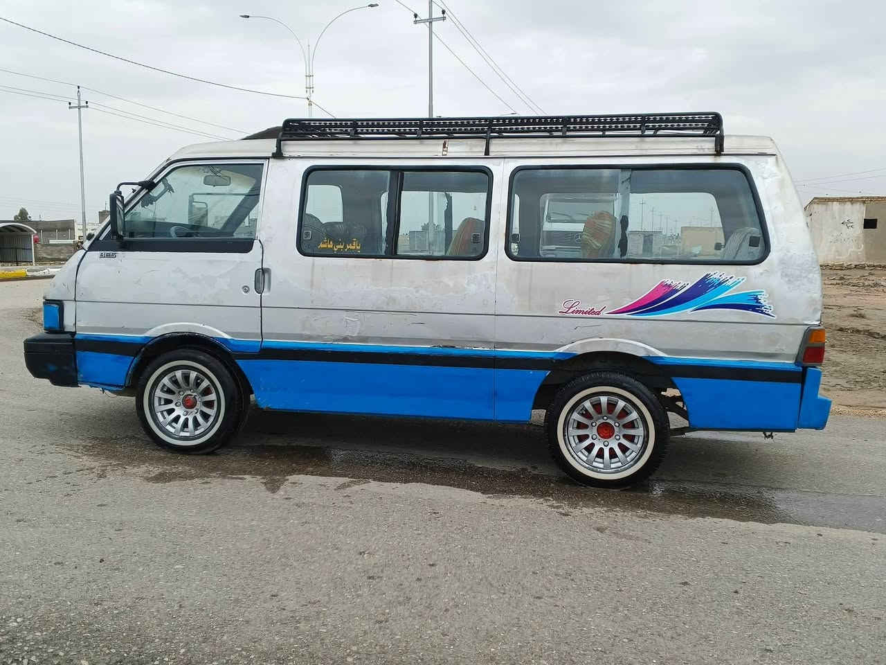 السلام عليكم كيه بسته للبيع رقم بغداد الماني مصفره هيئه وغرامات سنويه لل27 گشر حلو شواصي كفاله گير ومحرك وحداديه تخم تاير دوشمه كهربائيات كله عشرط العنوان السماوه السعر 30 وبيه مجال الاتصال عرقم ***********
