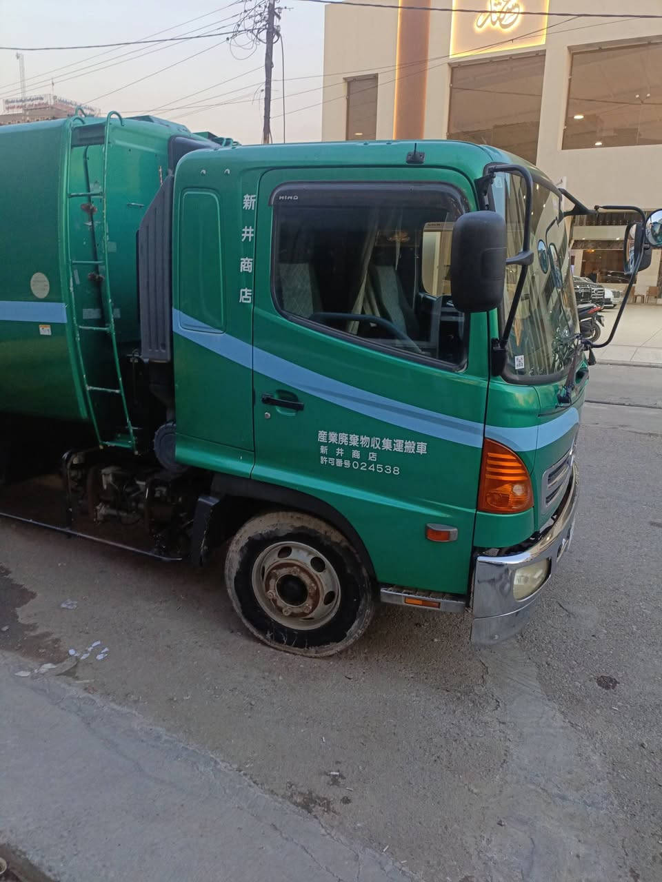 سلام عليكم 
كابسة شيطان 
موديل 2019
8متر مكعب مكينة 5 سلندر 
دخول جديد 
العنوان 📍
بغداد معارض النهضة 
***********
