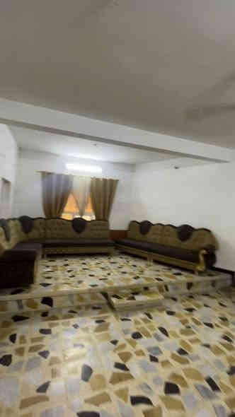 اعلان 79 

دار للبيع 

حي الملايين قرب معمل الاخشاب 

560م واجهة 22م زراعي 25

طابقين اربع غرف استقبال

السعر التلكرام 👇🏻
https://t.me/walidhamo

#مكتب_النجمة 
📍بعويزة قرب محطة السادة
***********
***********
نستقبل كافة عروضكم
