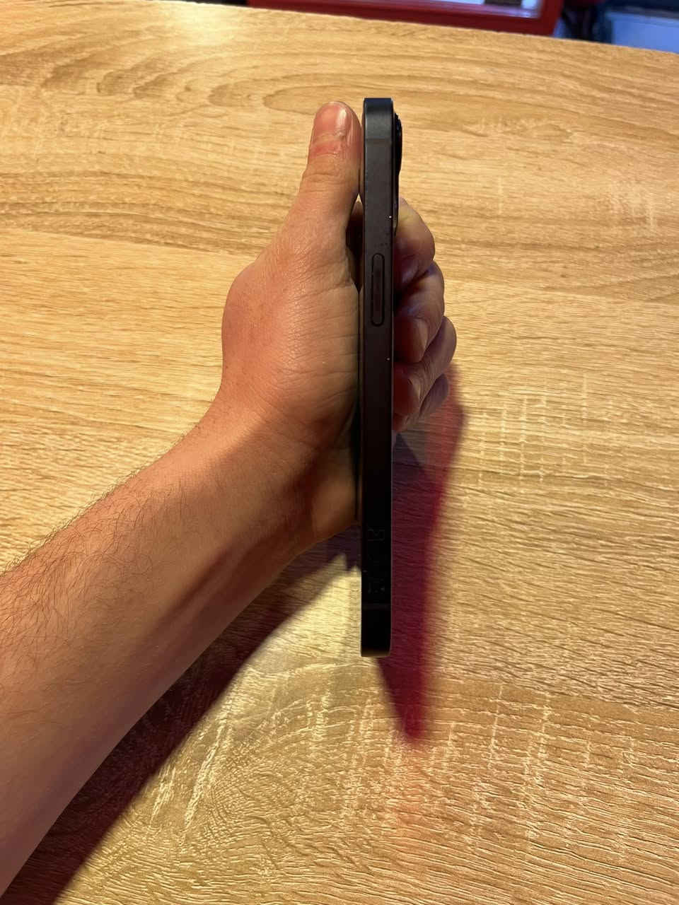 سلام عليكم آيفون 13ضمان ماستر  بطاريه 85سعره 450بي مجال بصيط ***********
