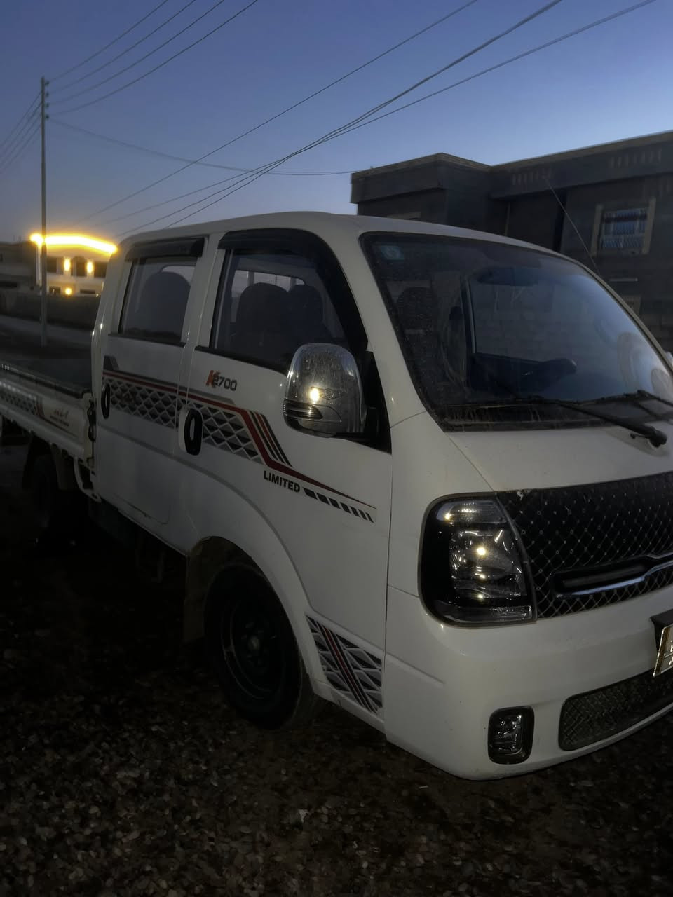 كيا دبل 2022 ماشيه 40 الف جديده على وضع الشركة 
كلين ماتصرف عليها ربع السياره رقم بغداد ب اسمي مشروع وطني مكانها صلاح الدين 
السعر 160 وبيها مجال حك الجيه 
***********
