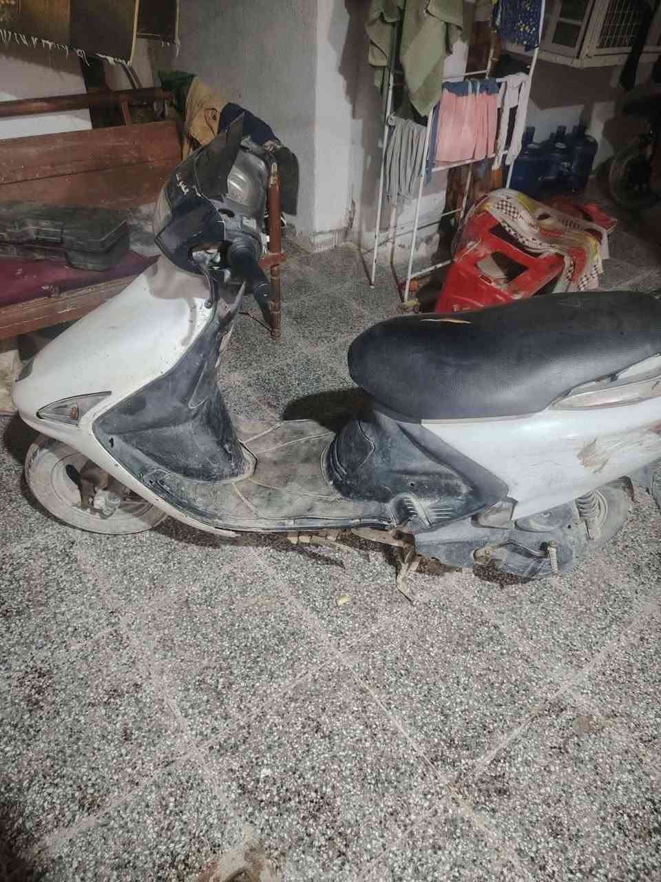 دراجه فراشه للبيع نجف كوفه نضيفه شغاله نكره سلف ما مفتوحه ***********
