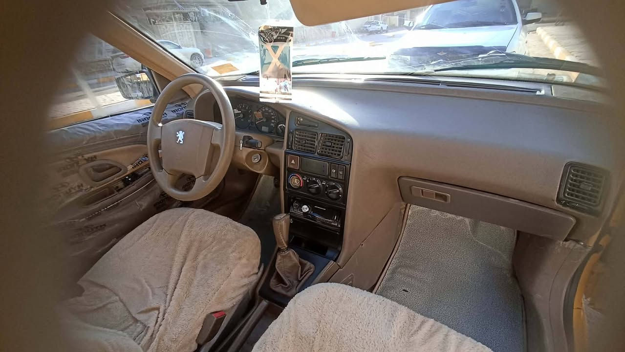 بيجو ٤٠٥  ٢٠١٣ سياره جاهزه مداور شوكت ميعجبك مصفره هيئه وغرامات رقم بغداد مكينه كير نظيفات حداديه اماميه وخلفيه نظيفه تخم تاير دواخل نظيفه تبريد وي السويج مكاني الديوانيه الحمزه الشرقي رقم الجوال *********** السعر ٣١ وبيها مجال قليل
