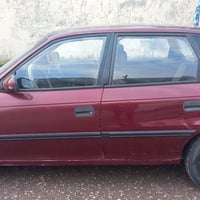 استرا • ١٩٩٢ • حجم ١٦