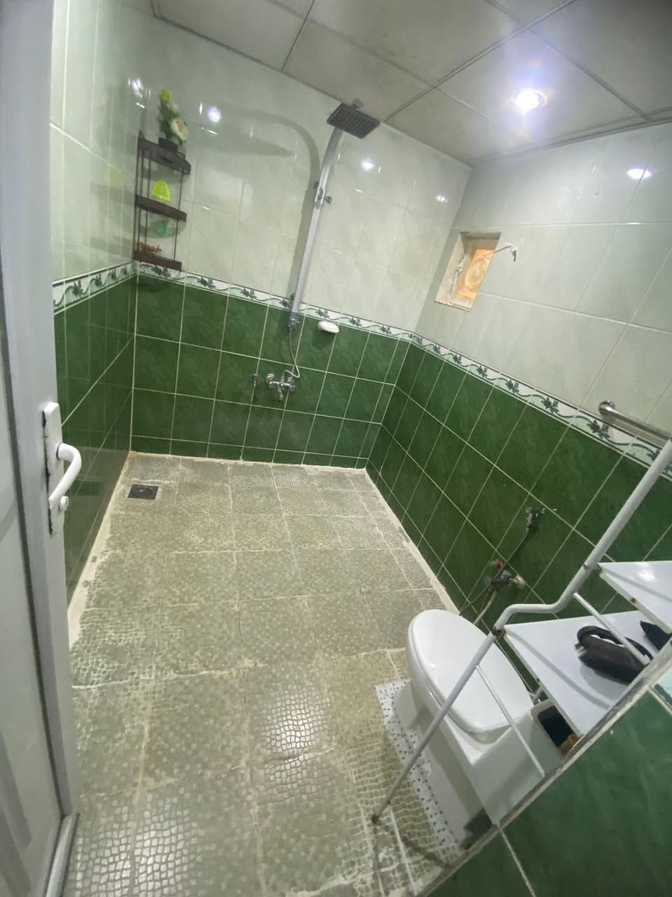 #للايجار في السيدية
بيت مساحة ١٥٠ متر 

 

ثلاث غرف نوم 

صالة 

مطبخ 

خدمات صحية 

السعر ((( مليون و ٣٠٠ )))

مكتب عبدالله الرفيعي

للاستفسار الاتصال على الارقام التالية

***********

***********

***********
