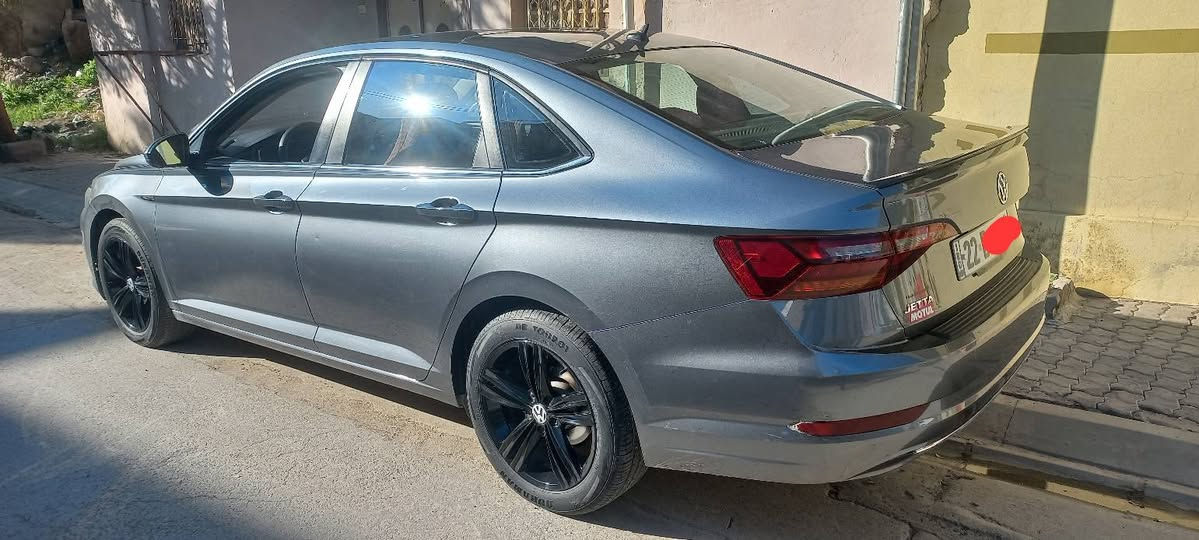 جيتا٢٠١٩ بدون صبغ بدون ارباك بدون شاصي بس تعديل حافه بونيت وحافات جاملغ أمامي بحدود أربع أصابع دفتر بنزين وسياره بسمي رقم هاتف  *********** كركوك, العراق
