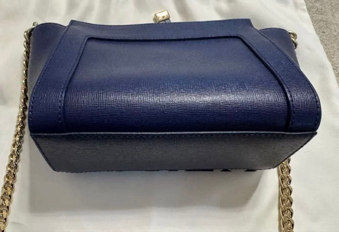 حقيبه ماركه  FURLA بلون ازرق كحلي


**إذا كنت صاحب هذا الإعلان وتريد حذفه لأي سبب، رجاءا أرسل رسالة إلى الدعم الفني**