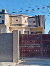 مشتمل للإيجار • قرب جامع التقوى • بناية حديثة