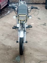 للبيع سونيك 2022 مكينه كبس إدراجه نضيفه مابيهه اينقس  ملفيس أسعر 620ال...