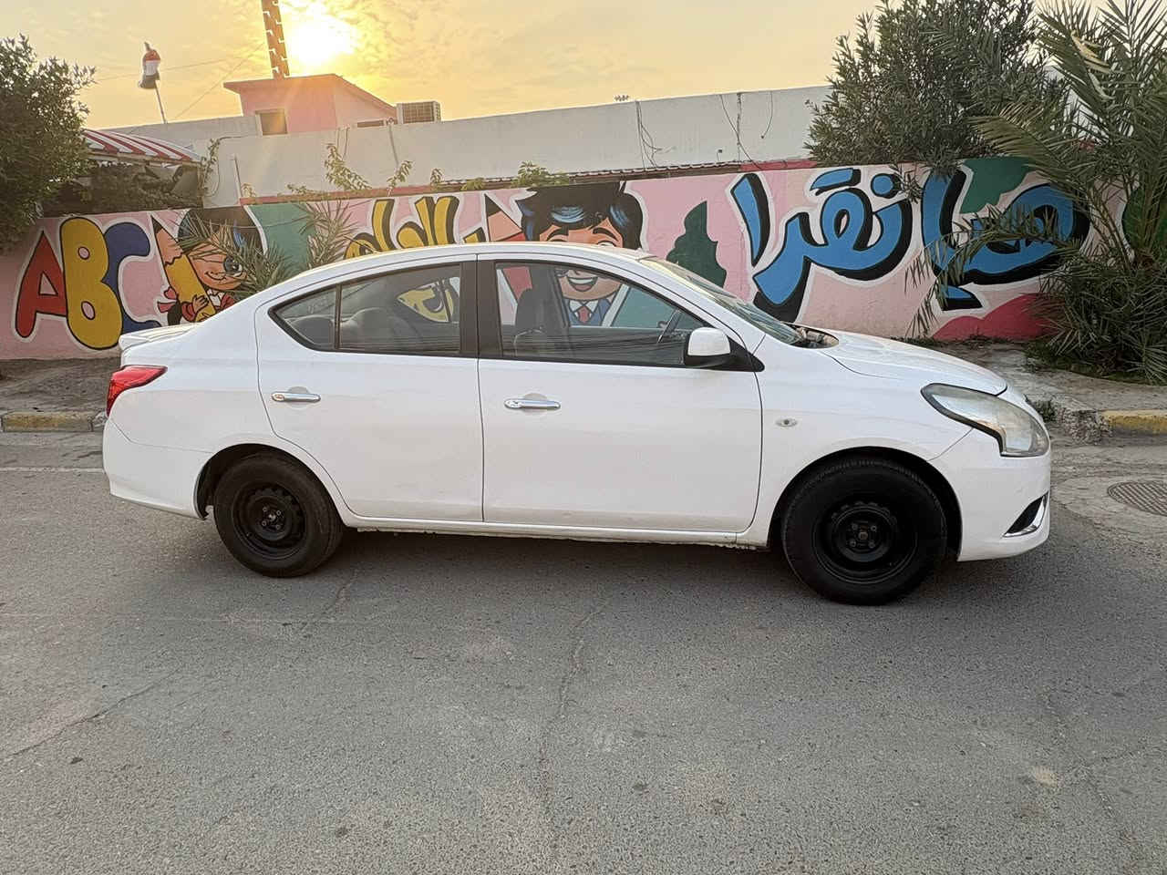 نيسان سني موديل 2020 رقم اربيل 
سنويه تنتهي 2030
تخم تاير جديد 
صدر ودبلات امامي خلفي جديد هزه سنويه جديده 
باتري وفيت بام جديد 

السيارة جاهزه من كلشي 

صور الحادث موجود بالصور 

السعر (108) وبيها مجال 
المكان بغداد الاعظميه للاستفسار

0 771 370 2069
