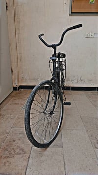 بايسك بناتي للبيع  مصبوغ لون اسود  نقص بنجر خلفي وبريكات فقط قفل التاي...