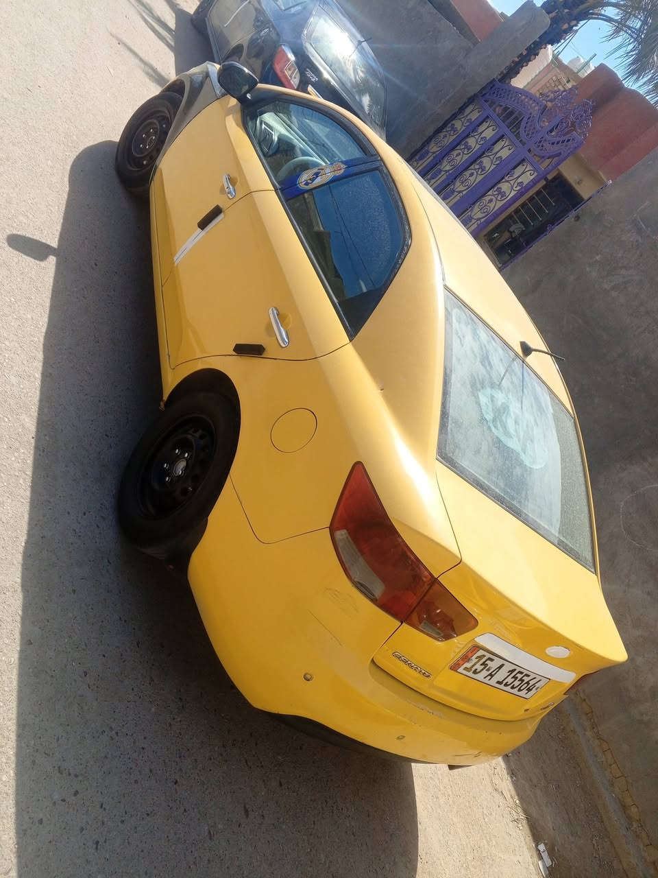 سلام عليكم سيراتو موديل 2011 فول مواصفات خليجي بيه جاملق امامي مكينه 1600 دوش مكينه وكير وتبريد جدد  صدر امامي خلفي تخم تاير كله جديد بسمي رقم انبار فول مواصفات بضمه فتحه تحكم ستيرن مري كهرباء شاشه كبيره دوشمه بيت نحل فول سياره مآل بيت سعر 76 وبيه مجال رقمي *********** مكان دوره هورجب
