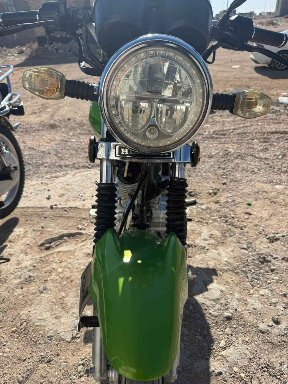 السلام عليكم للبيع هيوشة موديل ٢١ شباب تخلي بصف موديل ال ٢٥ هذا احلى
يعني تتعب من تكول جديد دراجة تخبل وصور كدامكم سعرها ٨٢٥ وبيها مجال بسيط وكلشي اكو جديد ونضيف مكانها حي شهداء رقمي *********** بي واتساب
