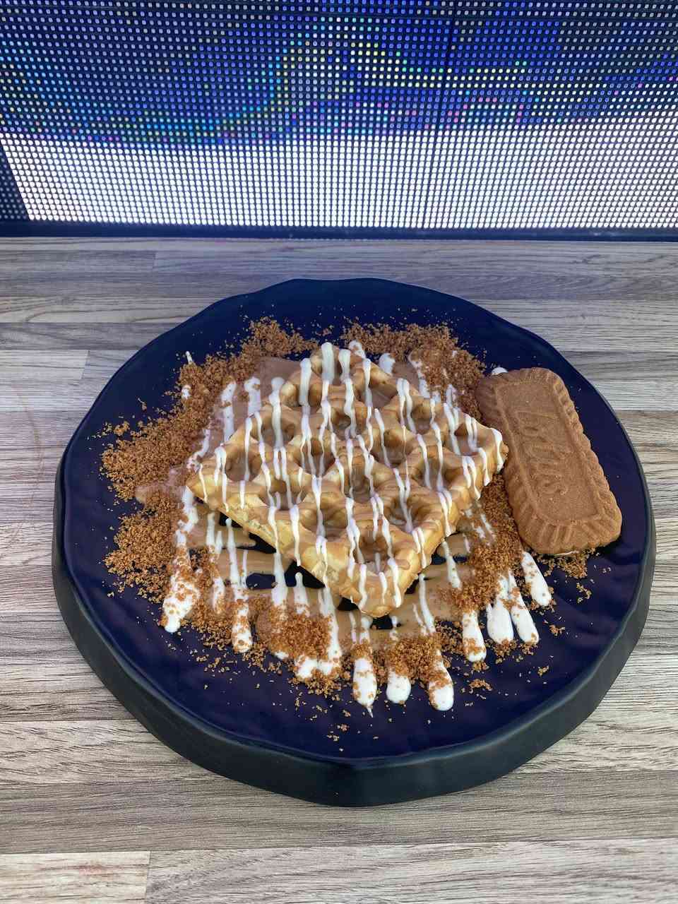 🧇 للبيع جهاز وافل 🧇
جهاز مستعمل بحالة جيدة 👍
يعمل بكفاءة عالية ويعطي وافل بشكل مثالي وطعم لذيذ 😍🔥
مناسب للمقاهي ☕، المطاعم 🍽️ أو مشروع منزلي 🏠👌
✔️ تسخين سريع وتوزيع حرارة ممتاز 🔥
✔️ يعطي شكل مرتب ومقرمش 🧇✨
✔️ سهل الاستخدام والتنظيف 🧼
✔️ جاهز للاستخدام مباشرة ⚡
📲 للاستفسار المراسلة واتساب أو ماسنجر فقط
📞 ***********
