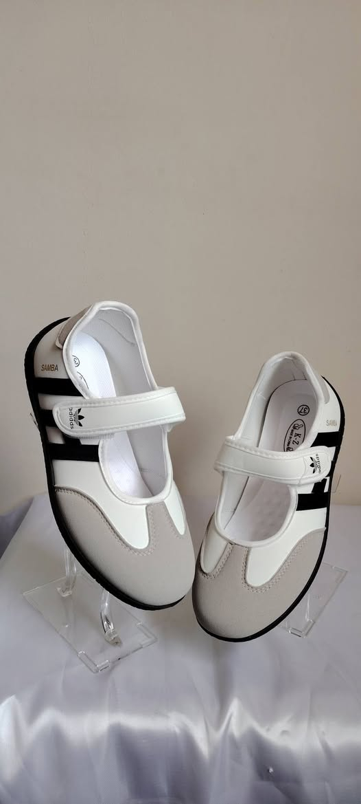 بضاعة جديدة تفاصيل داخل الصفحة


**إذا كنت صاحب هذا الإعلان وتريد حذفه لأي سبب، رجاءا أرسل رسالة إلى الدعم الفني**