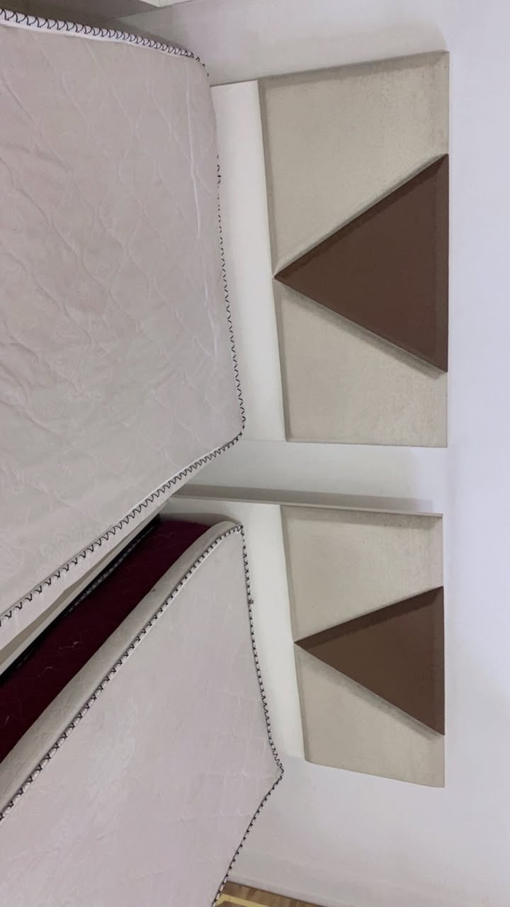 مساء الخير ؏ـيونيـہ 🤍 للبيع سرير  عدد 2  
ب80 الوحده مع دوشك كولش نضيفه ومابيها اي ضرر وكسر 
 للتواصل خاص  ❤️‍🔥❤️‍🔥 
العنوان / الكاظميه


**إذا كنت صاحب هذا الإعلان وتريد حذفه لأي سبب، رجاءا أرسل رسالة إلى الدعم الفني**