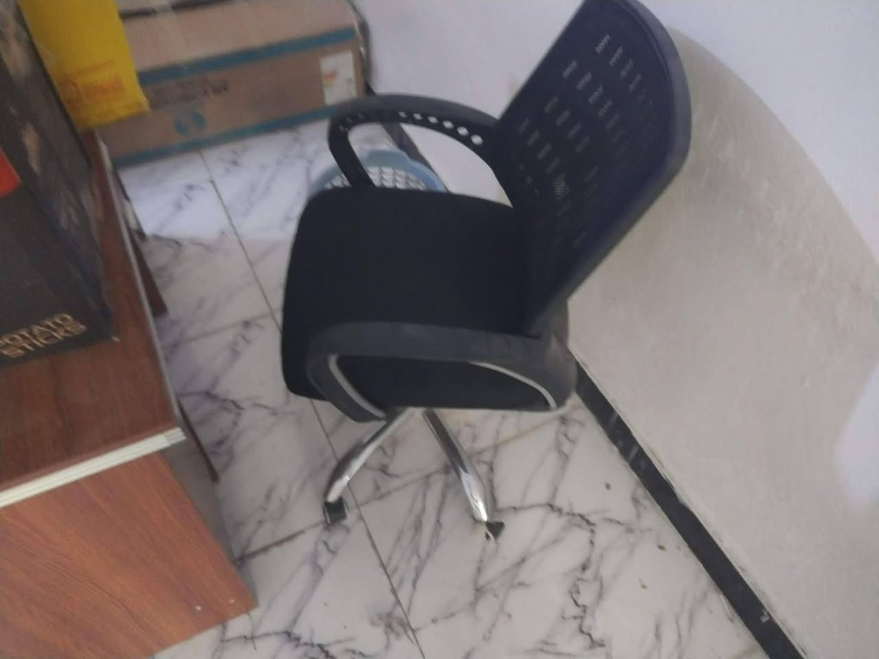 ميز مكتبي وكرسي للبيع


**إذا كنت صاحب هذا الإعلان وتريد حذفه لأي سبب، رجاءا أرسل رسالة إلى الدعم الفني**