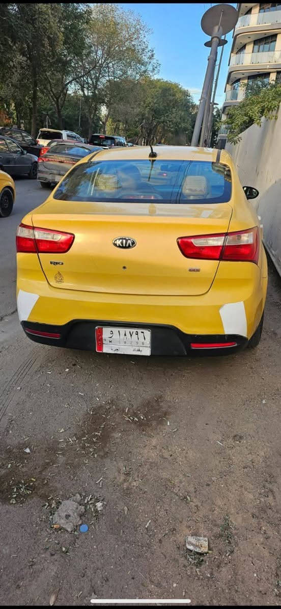 السلام عليكم كيا ريو موديل 2013 وارد امريكي حادثه صندوك محرك 1600 جي دي  السيارة جاهزة تبريد تدفئة شغال السعر 70 وبيه مجال مكاني كوت بسيط مكلف بالنشر الرقم
***********
