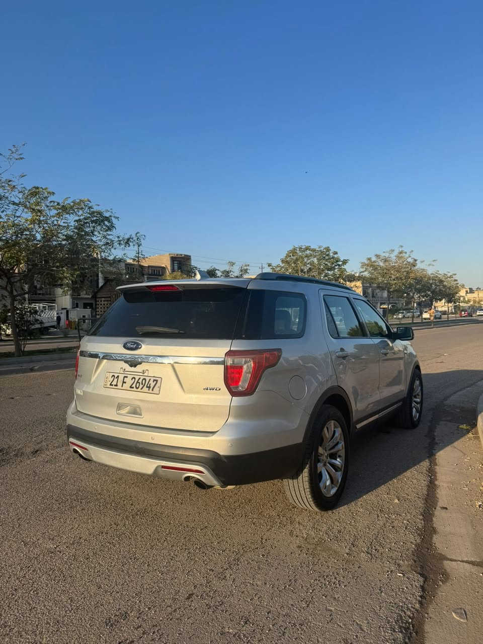 اكسبلور XLT موديل ١٧ مكينه ٣٥٠٠ سته سلندر
٧ راكب فور ويل 

شادلها ويل ١٨ كروم مال اوباما 

بصمه 

تشغيل عن بعد

شاشه جبيره 

بصمه ابواب 

شاشه اعطال دجتال 

جنطه كهرباء

كشنات كهرباء 

تحكم ستيرن كامل مثبت سرعه

شفتات ستيرن 

تدفئه ستيرن

تدفئه كشنات 

كشنات جلد

خمس انظمه قياده

صدر قبل ٣ اشهر شديته كله اصلي جديد

جام اوتو 

تبريد مركزي ٣ قطع 

رادار بالمري 

حساس امامي خلفي 

حادث جاملغ وبنيد  

مكان سياره بغداد رقم سليمانيه سنويه وهزه جديده بسمي 

السعر ١٥٠ مجال بسيط متوازي ع بيع 

تواصل واتساب ***********
