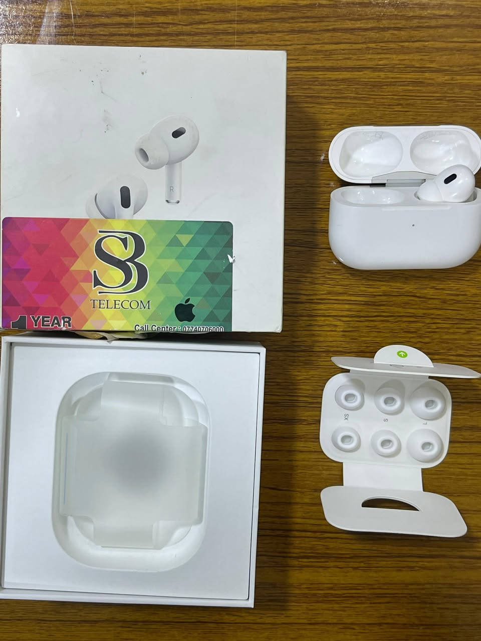 pro2 ايربود
للبيع 95 الف
شحنها (تايبسي + وايرليس)
القطعة اليسار مفقودة  
ومن دون كيبل شحن
للاستفسار ***********
يوجد توصيل 
سعر الجديدة 230 الف

