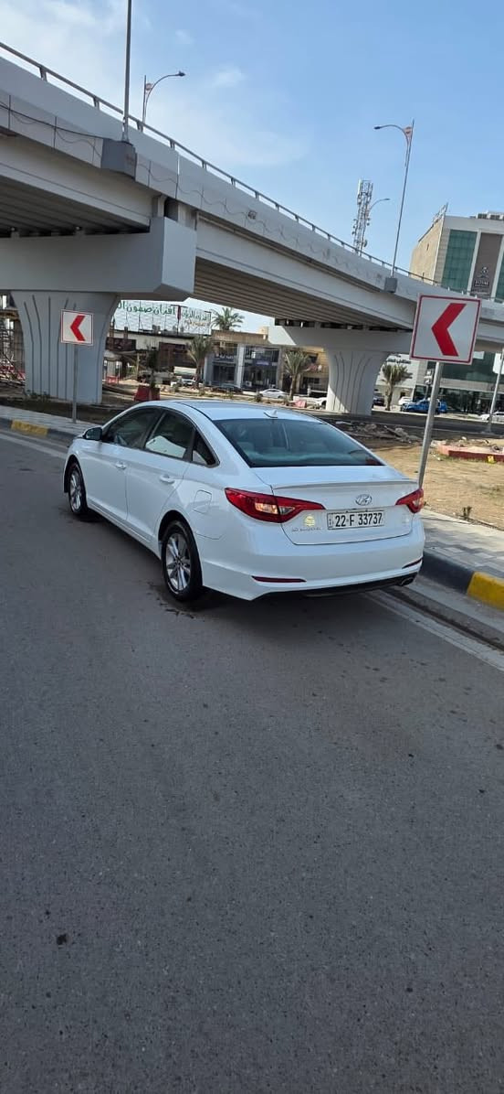 سوناتا 2016 امريكي محرك 2400
السعر 115
*********** بابل
