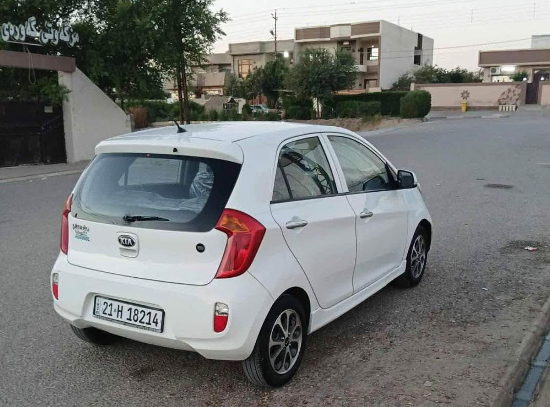 <<  كيابيكانتو >>    KIA شكل جديد نفخ 
ابودمار..موديل سيارة [[ ٢٠١٤ ]] والسيارة بدون صبغ شرط.
- أتصال علرقم// أسيا *********** واتساب***********
-مكان سيارة كركوك.
-سعر السيارة (( ٨٥ )) ورقة.مجال بسيط
- المنشأة السيارة صناعة كوري. 
 -رقم سليمانية دولي جديد وسنوية مجدد لسنة((٢٠٣٠)) وهزة وفحص مروري وبراد ورزنه  ومتانة كلها جديد وشرط بتحويل حتى السيارة متحتاجة...ودفتر بطاقة بنزين موجود بية.
-لون م((أبيض ثلجي)).
-مواصفات السيارة فول ماعدا بصمة وسلايد وأرد خليجي كير أوتوماتيك.. مكينة اربعة سلندر المرغوب مامفتوح علبلاد ...أي بي أيس...تبريدثلج..وتدفئة..سويج جداحة بلاد سنترلوك قفل مركزي عدد×٢...داخل سيارة مطعم أسود وبرونزي علمشمشي ورصاصي...مسجل دي في دي بلاد دشبول نفس كياريو...ويل كروم حجم اطارات١٤...مانع ضباب..جامات كهرباء..مرايات كهرباء..مرايات شفط..أشاير بالمري...تحكمات طرفين بلستيرن..بلوثوث..اواكس..بلاجكتور..ستوب لايت..يدات نيكل..نظام أيكو أقتصادي...كشن جك..يو بي أس...جنح علصندوق بلادي...صندوق بصمة...دوسات سبورت بلاد...السيارة بدون مصروف جاهزة* كركوك, العراق
