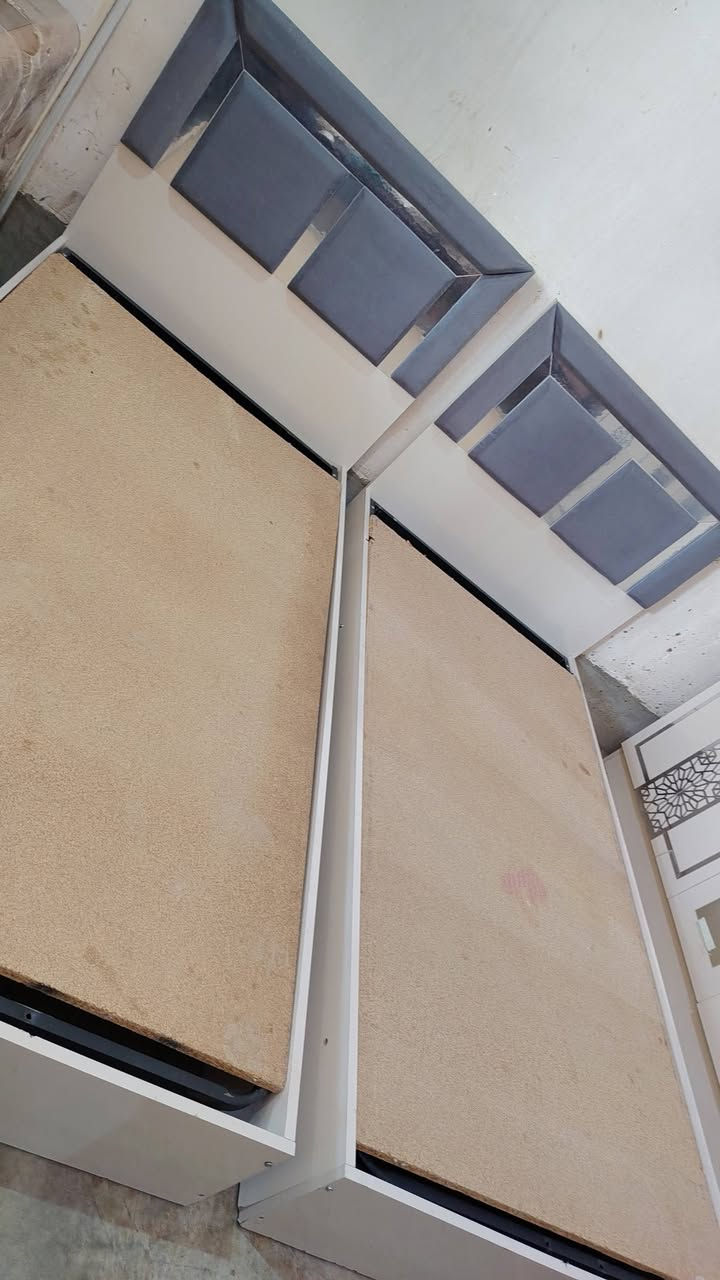 معرض رافع التميمي للاثاث المنزلي الجديد والمستخدم العنوان الحويجه فلكه شارع اطباء مقابل مجمع القادسيه
للمفروشات . . ***********.
