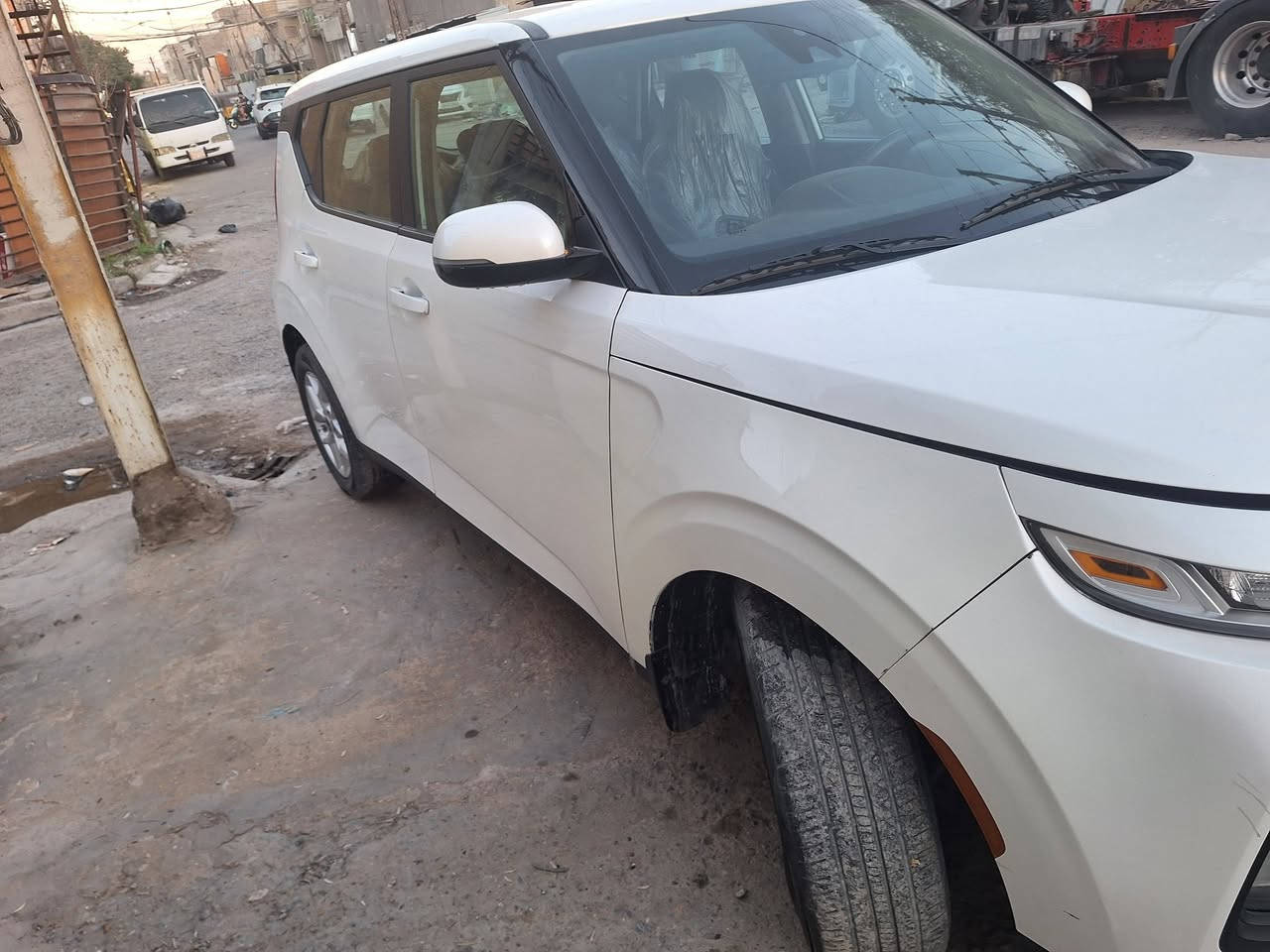 السلام عليكم كيا صول موديل 2020وارد امريكي السياره كامله مواصفات ماعده الفتحه والبصمه رقم انكليزي تحويل ثاني يوم مكينه وكير جيد جدا تبريد شغال مكينه دوش بيها صبغ تلاث قطع وهاي صورها موجدة ضربتها اني مكلف بل نشر رقمي ***********
السعر ١٤٥ورقه وبيها مجال
