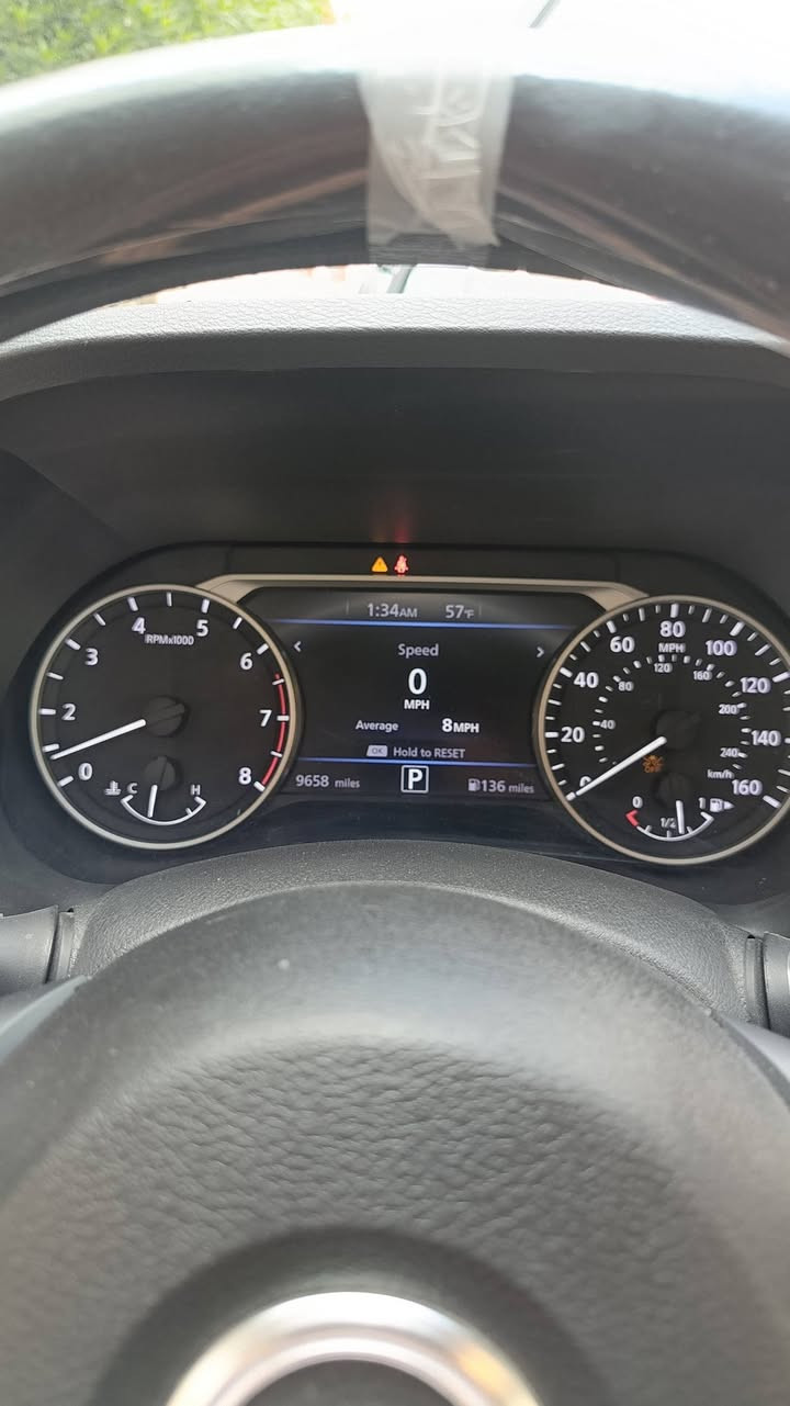 السلام عليكم للبيع نيسان سنترا موديل 2025 SV ماشية 9500 دخول وترقيم جديد سنوية بسمي لل 2031 اللون كرزي مميز بچم SR دبل دسك نظام ECO مكينة 2000 رقم اربيل الدولي تحويل ثاني يوم گير ومكينة وتبريد كفالة ويل كب 16 مواصفات ال SV معروفه حادثها موجود رقم شاصي 3n1ab8cv5sy351812 سياره جاهزة السعر 155 وبيها مجال مكانها الاعظمية الشراي يتصل ***********
