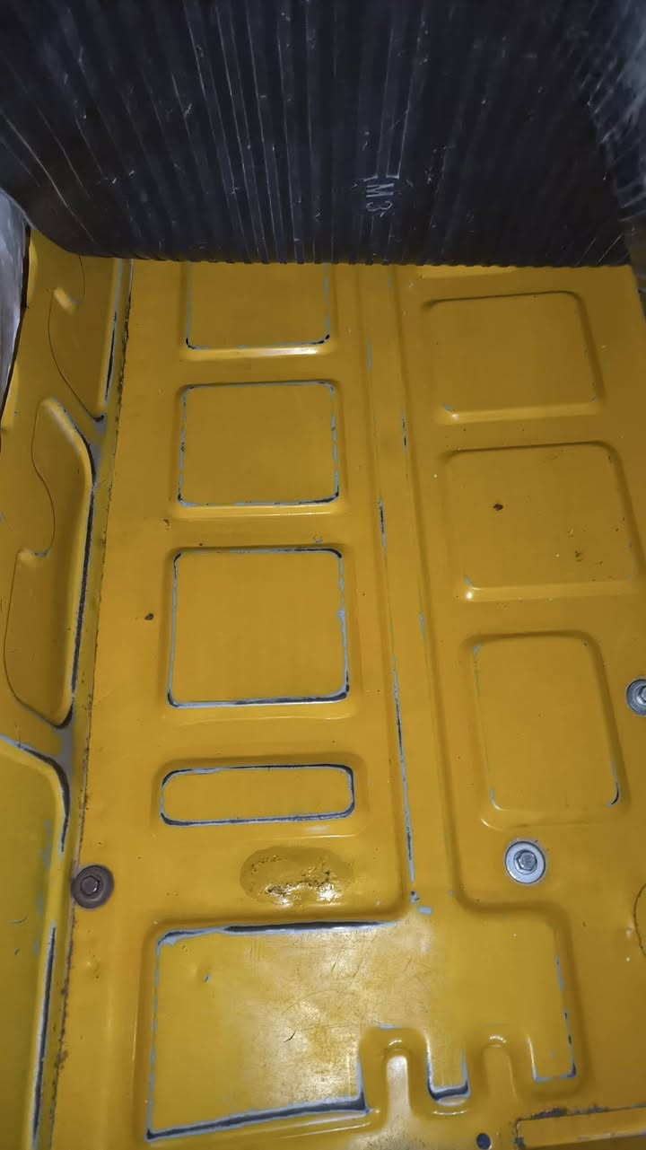 سلام عليكم تكتك للبيع موديل 19  تكتك خير من الله الشراي ينتصل ***********
