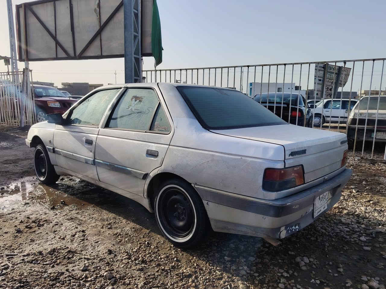 السلام عليكم اللبيع بيجو 405 الون رصاصي 2012 رقم نجف الماني مكينه وكير وحداديه جدد تخم تاير جديد السياره جاهزه  السعر 28 مكان بابل كفل الاستفسار /***********
