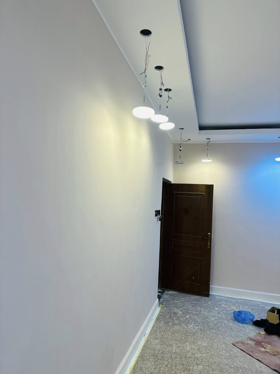 خلفه متفرغ لعمل كافة أنواع الديكورات والأصباغ 
*********** ناصريه مركز.
