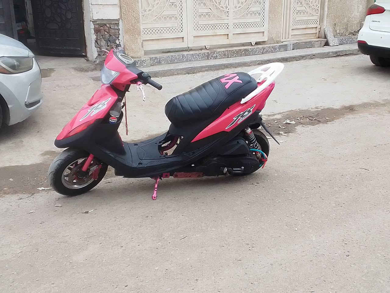 السلام عليكم شباب دراجه للبيع مزوده تزويد كله كرزي.               1}الصدر كرزي اصلي                                                        2}الفج     كرزي اصلي.                                                        3}قبغ افلوين كرزي           {4}قطره كرزي.                            5}قطرت اكسل كرزي.        {6}يدات ابريك كرزي اصلي          7}شيال كرزي اصلي.         {8}استان صفح كرزي تجاري        9}قيغ جوزه كرزي              {10} قبغ مال رقم شاصي كرزي 11} دبل خلفي اصلي كرزي. {12} اقبغت  كور كرزيات اصلي    13}قبطت مال سكليتر كرزي اصلي  الدراجه هاون وعلي مكينته ما معروفه راعيه الجانت يمه يكول ولفين إكبار و الدراجه بيه اكلجات مال تفصيج ار اس بيهن رون مخيف الي يريده يجي خاص وهذا رقمي بي واتساب***********
