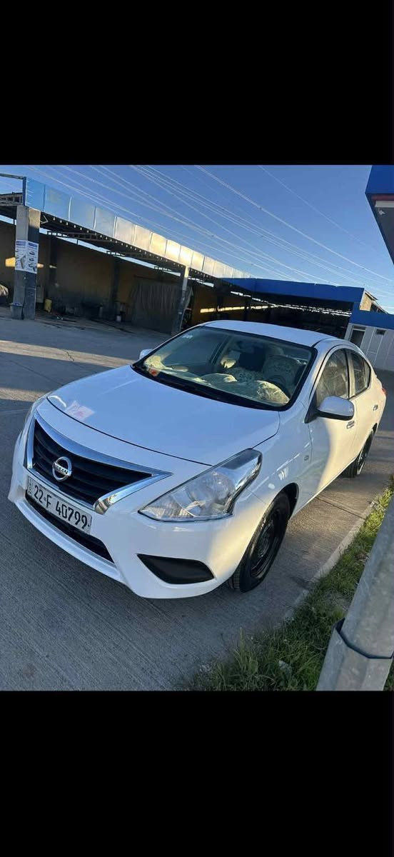 سلام علیک نیسان سەنی مۆدێل 2016 بۆ فرۆشتن گێروو مەکینە بەشەرت سەنەوی نوێ سەیارەکە زۆر جوانە بە نسبەت سبوغ عامە پێش  و پشتی کەمێکی هەیە هی برادەرێکە
نرخی 78 معامەلە 
ژ.م ***********
تەلەفۆن بکەن یان نامە بنێرن واتسئاپیشی لەسەرە أربيل, العراق
