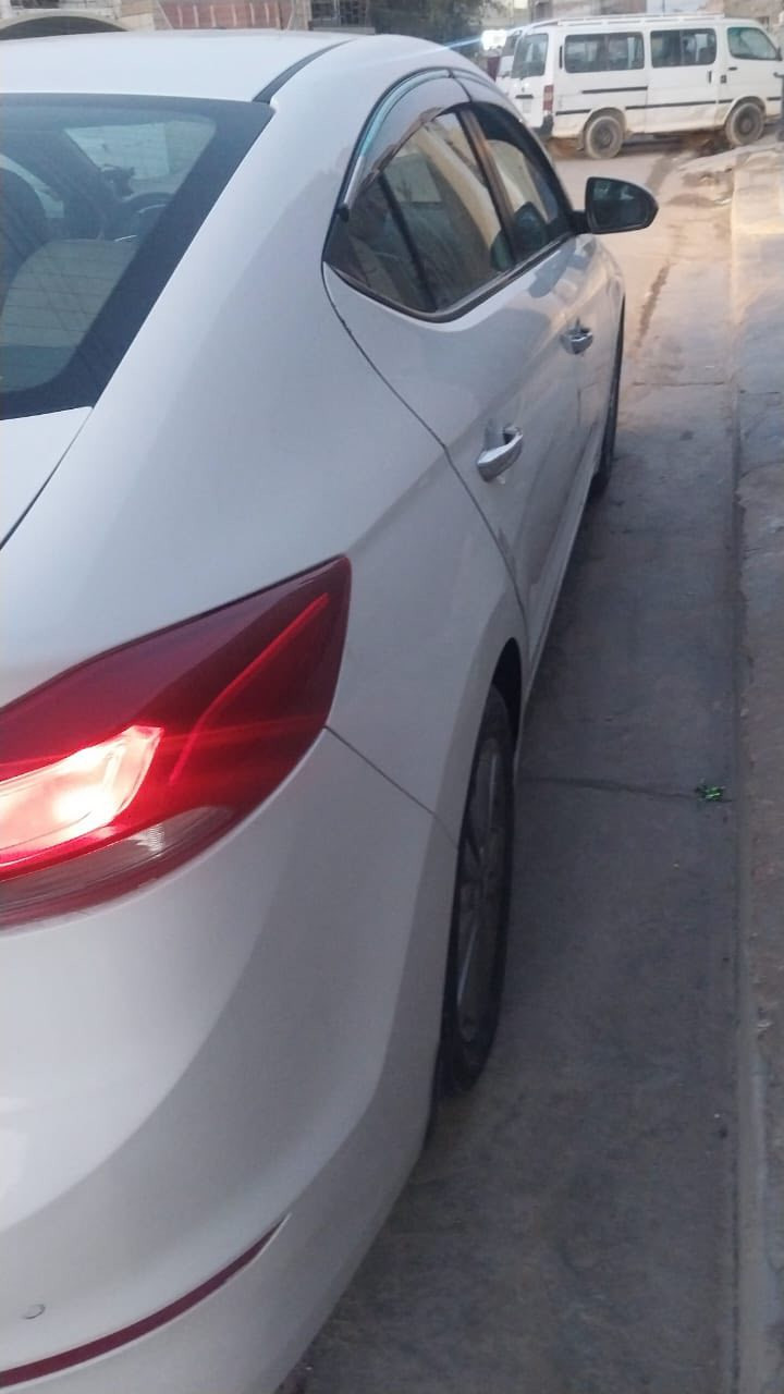 سلام عليكم النترا موديل 18 ماشيه ١٣٧بيهه 4قطع صبغ مكاني بغداد شعب. هاتف ***********
