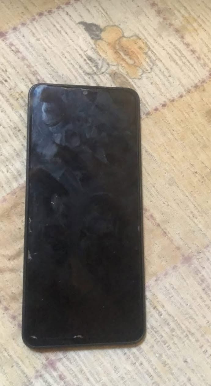 Redmi A5  ما مفتوح نضافه فول   بيع ومرواسه معا ايفون


**إذا كنت صاحب هذا الإعلان وتريد حذفه لأي سبب، رجاءا أرسل رسالة إلى الدعم الفني**
