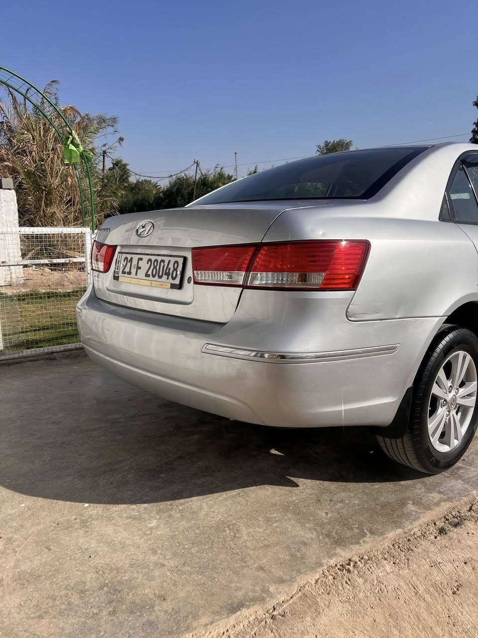 سوناتا ٢٠٠٩خليجي مكينه ٢٠٠٠بيهاصبغ قطعة واحده فقط رقم سنويه جديده حداد جديد تخم تاير جديد السياره جاهزه مابيها أي نقص السعر ١٠٥مكان السياره واسط الحفريه  رقم الهاتف ***********
