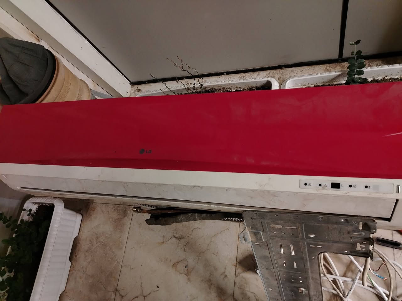 طنين للبيع غاز 22
LG
لا ليك ولا لحيم  اي عطل مابيه
نضيفه جدا
بغداد طالبيه ***********
