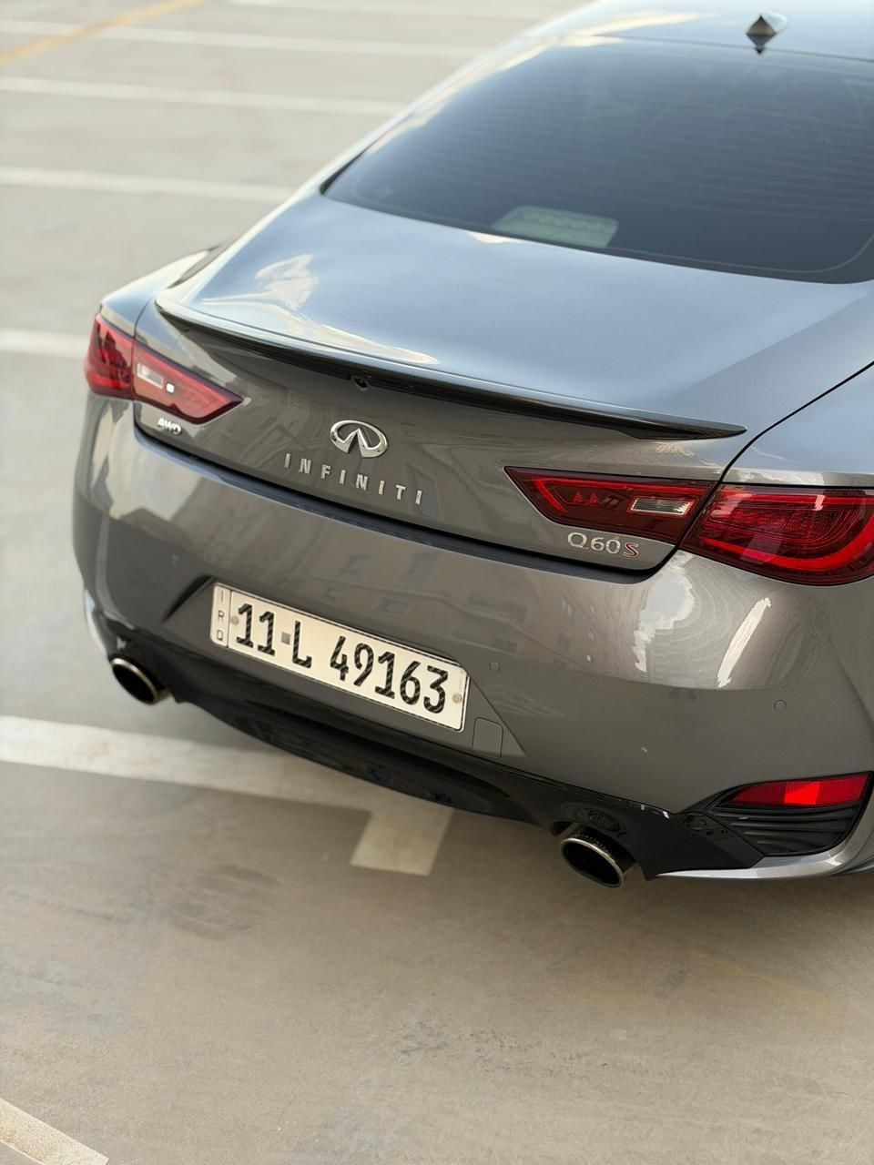 #طالب_سريع_الغزالية_شلع

#الساموري_الياباني_بسعر_K5

سرعته 300

.
.

Infiniti Q60 Red Sport 2022
لون رمادي – ممشى فقط 56,000 كم

المواصفات الخارجية:
 • لون رمادي لامع
 • جنوط أصلية 20 إنش سبورت
 • كاليبرات فرامل باللون الأحمر مميزة للـ Red Sport
 • فتحات تهوية جانبية + لمسات كروم
 • أضواء أمامية LED مع نظام أوتوماتيكي عالي/
 • أضواء خلفية LED رياضية
 • فتحة سقف كهربائية

المحرك والأداء:
 • محرك V6 3.0L Twin Turbocharged
 •  قوة 400 حصان
 • عزم 475 نيوتن/متر تقريبًا
 • جير أوتوماتيك 7 سرعات مع بادل شفت (تبديل خلف المقود)
 • نظام دفع رباعي AWD
 •عليها صوت Exhaust رياضي بلادي مختم 
 • أنظمة قيادة متعددة (Eco – Standard – Sport – Sport+)

المواصفات الداخلية:
 • مقاعد جلد رياضية بلون أحمر بلادي + داخل كاربون فايبر 
 • مقاعد كهربائية مع ذاكرة + تبريد وتدفيء     
 + بادل شفت
 • شاشة وسطية لمس مع نظام ملاحة + Apple CarPlay / Android Auto
 • نظام صوت Bose فاخر 13 سماعة مع سبووفر
 • كاميرا خلفية و امامية وجانبية 360+ حساسات أمامية وخلفية وجانبية 360
 • تكييف أوتوماتيكي ثنائي المناطق
 • إضاءة داخلية LED + إضاءة خارجية ترحيبية LED بلادي + شعار انفنتي بالابواب
 • دخول ذكي + تشغيل بصمة + تشغيل عن بعد 

أنظمة الأمان:
 • رادار تنبيه قبل الاصطدام
 • نظام النقطة العمياء
 • مثبت سرعة ذكي Adaptive Cruise Control
 • نظام الحفاظ على المسار
‏ • ABS + EBD + TCS + VDC (أنظمة ثبات كاملة)
 • وسائد هوائية أمامية وجانبية وستائرية
 تعتيم المرايات + فايبر كلاس بكل مكان دواخل المرايات …
سياره بولش وحمام جديد دهن جديد
 تايرات جدد ما بيها نقص كامله مكمله

JN1FV7LLONM680625
رقم شاصي:  

للأستفسار الأتصال على 

***********
